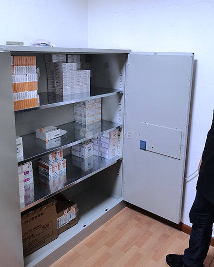 腐蝕品柜.jpg 腐蝕品柜.jpg