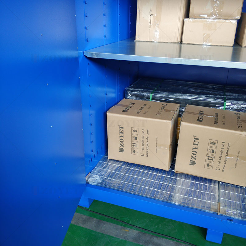 藍(lán)色化學(xué)品安全柜.jpg 藍(lán)色化學(xué)品安全柜.jpg